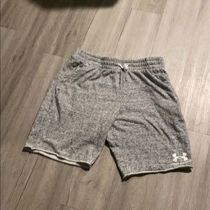 Under Armour Large Shorts
